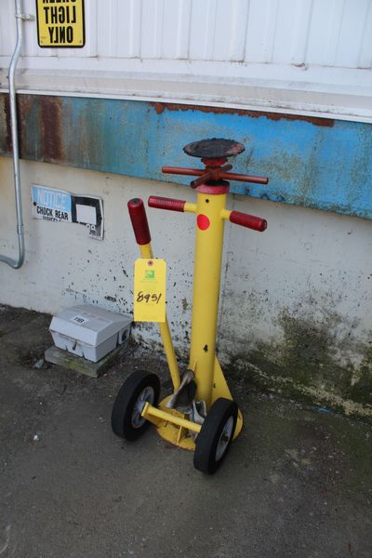 Lot of (7) Trailer Stabilizers, (Outside Bond Docks) | (Warehouse A)