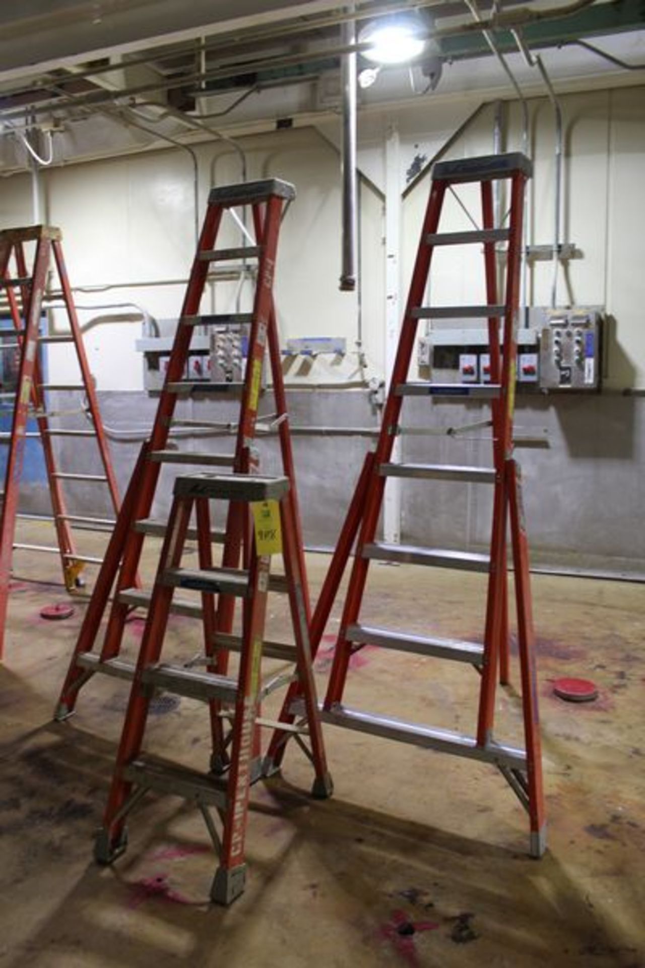 Lot of (3) Step Ladders, (2) 6', (1) 4' | (CP1 4th Floor)