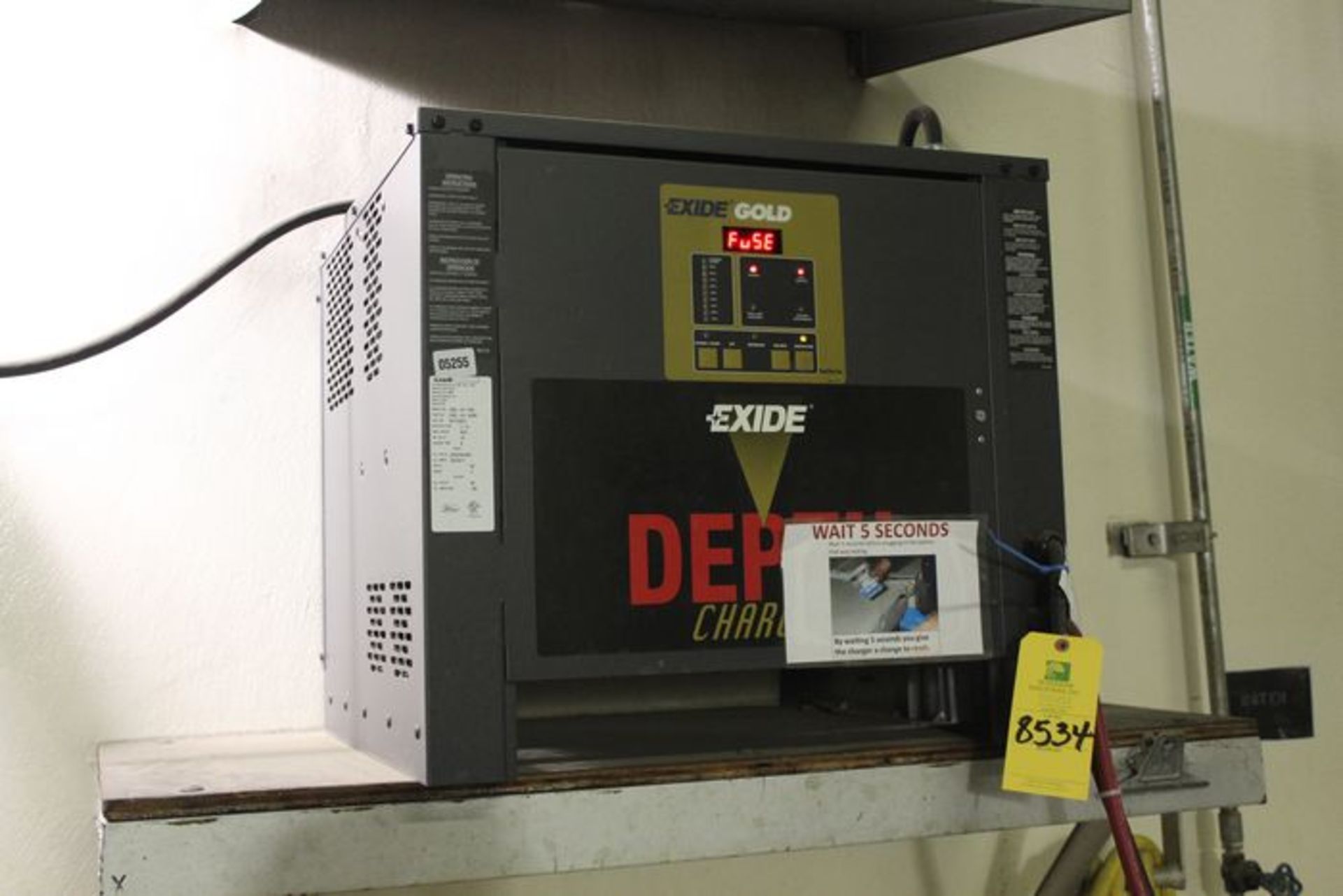 Exide, 48 Volt, 136 Amp, Depth Charger, M# D3G-24-850, S/N ED143023 | (Warehouse B Charging)