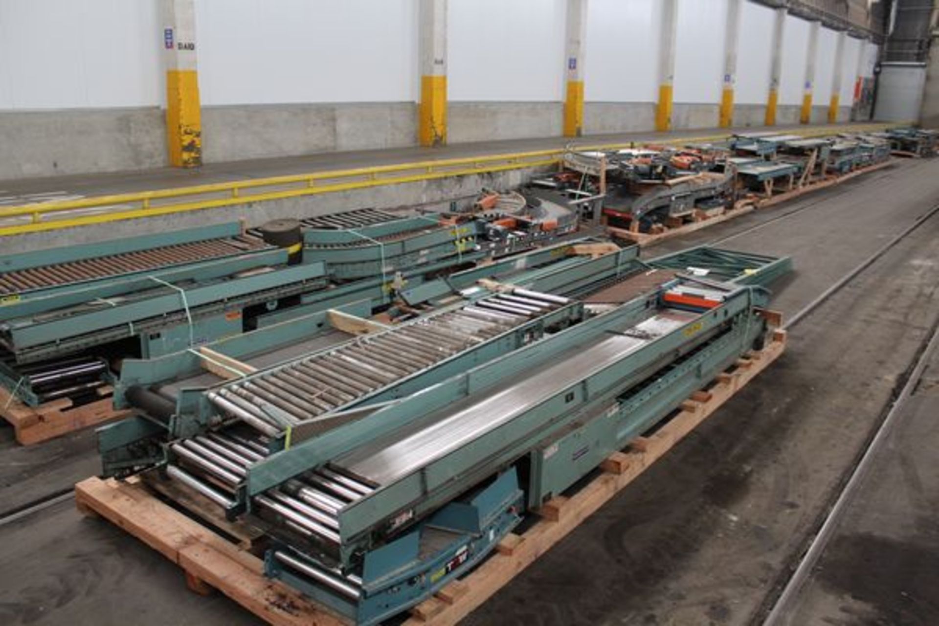 Lot of Roller Conveyor | (Rail Car Bay)