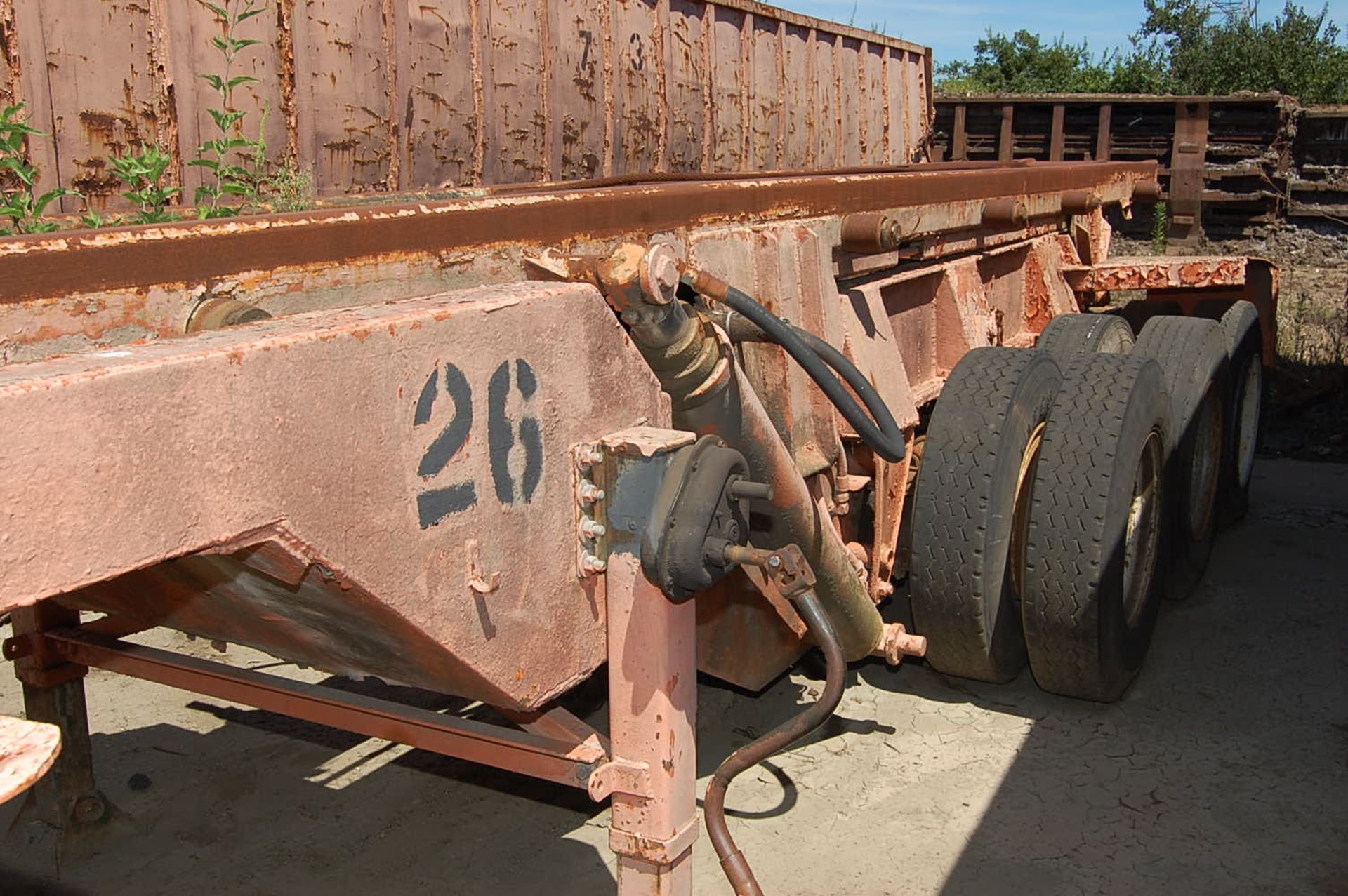Scrap Roll-Off Trailer, Tri-Axle Hydraulic Winch, ID #26 - Image 2 of 3