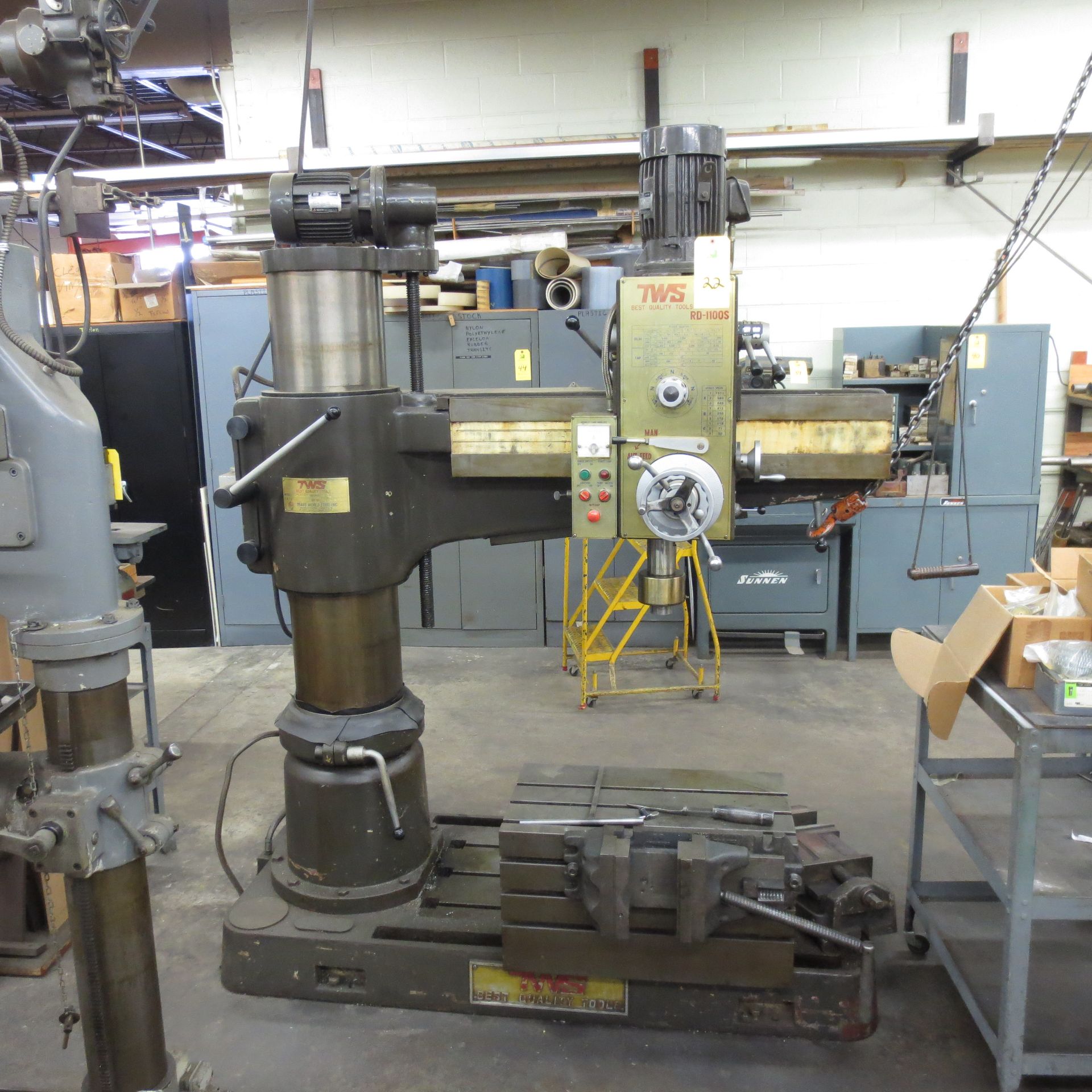 TWS Model. RD-1100S Radial Arm Drill, 31" Arm X 18" Col., 50 to 1511 Spindle Speeds