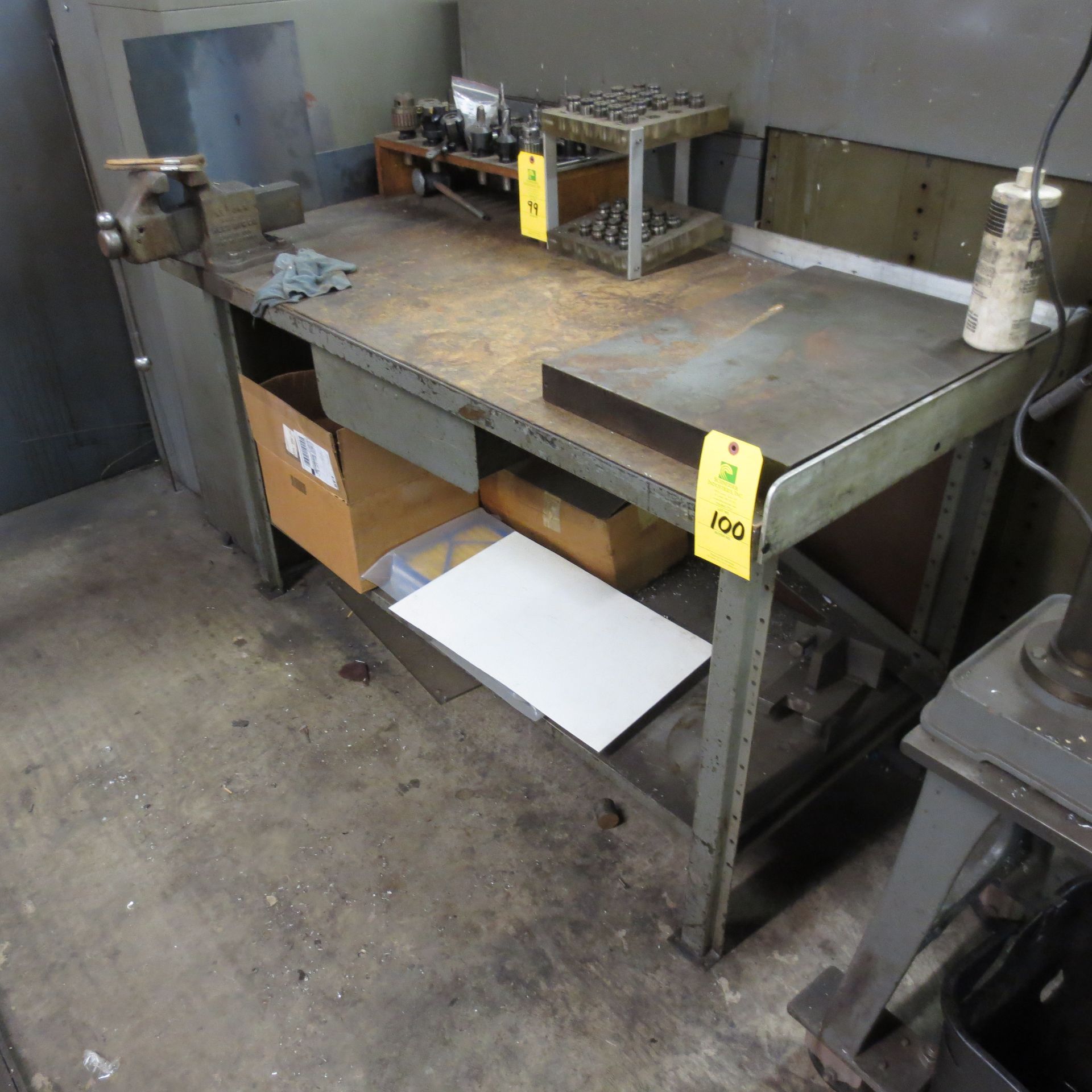 Work Bench with Vise