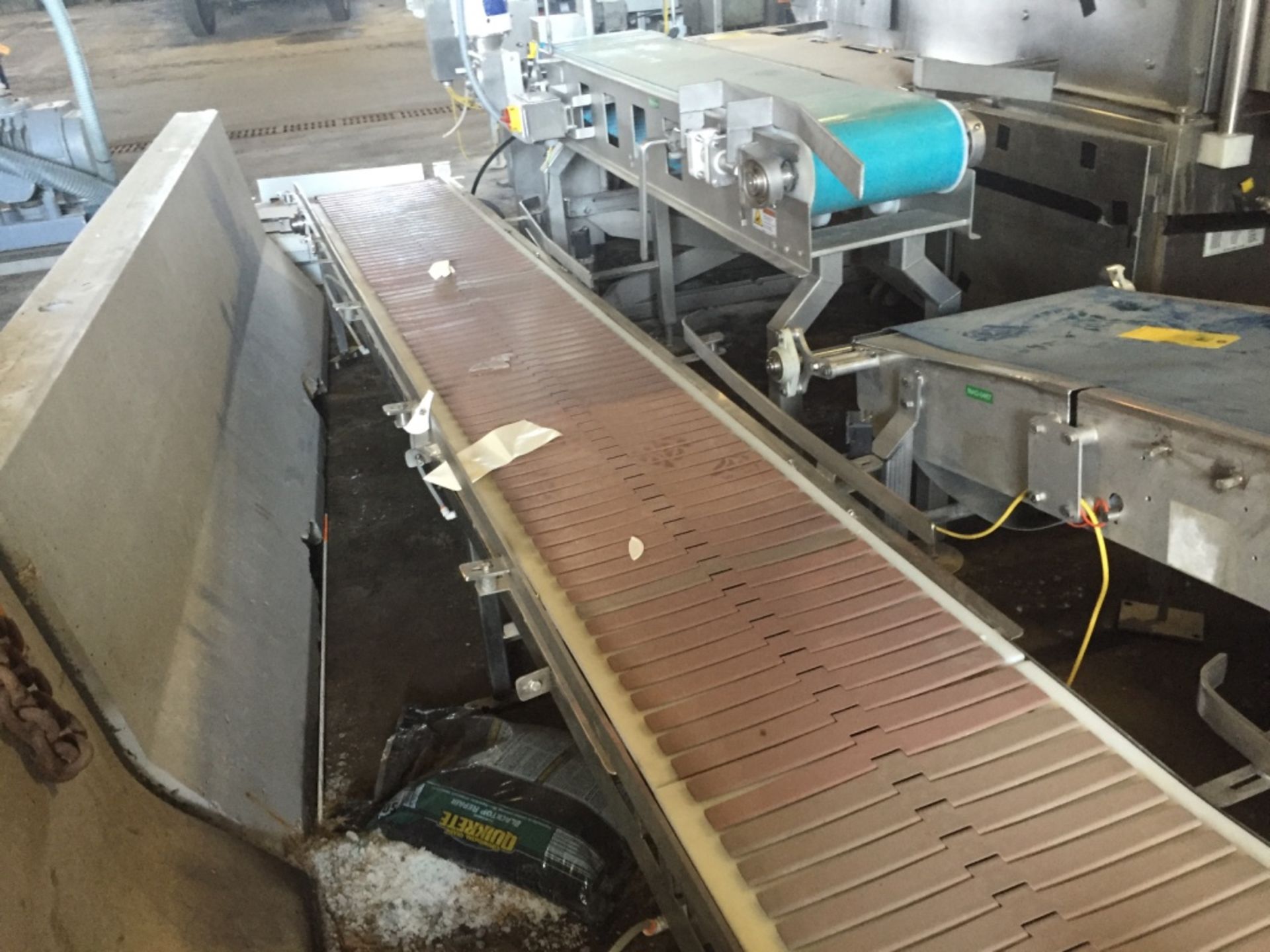 (Located In Madison WI) Conveyor Unit 18" x 20'