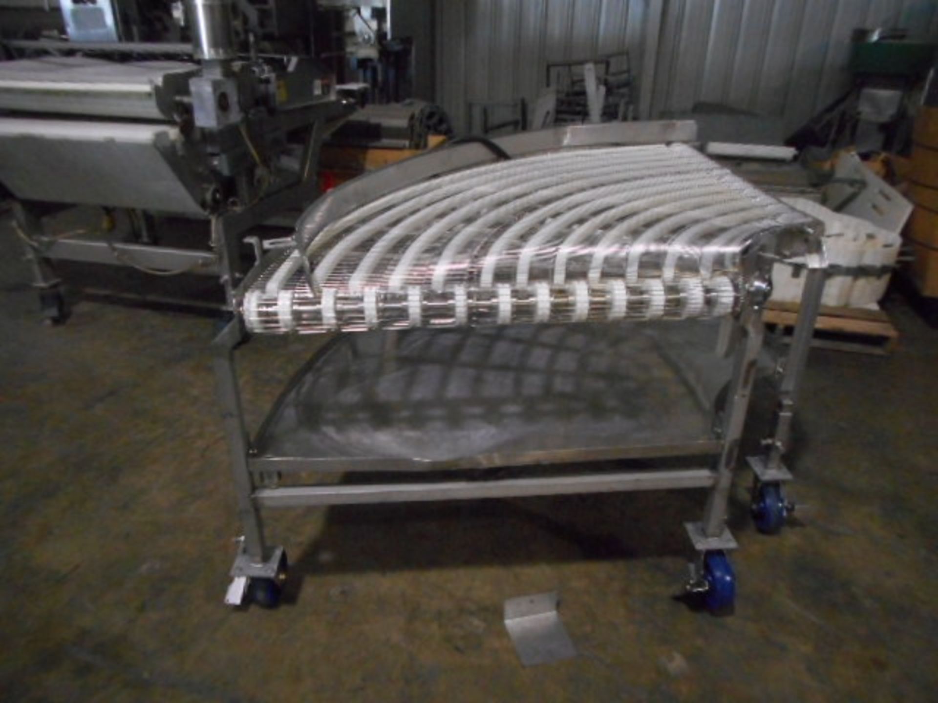 (Located in Cartersville, GA) 40” wide 90 degree conveyor Manufacturer unknown Like new condition - Image 3 of 3