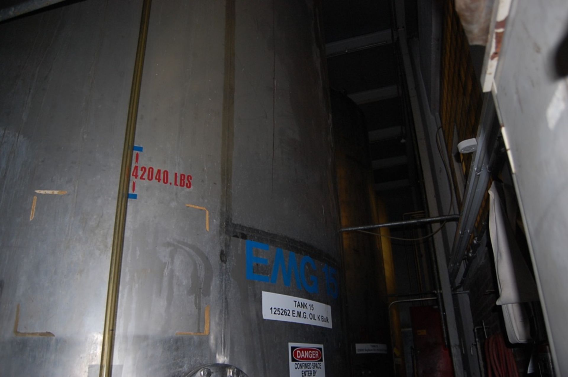 Precision Stainless Inc. Stainless Steel Tank/304 SS, Rated 8000 Gallon Cap LOADING FEE: $25,000 - Image 4 of 6