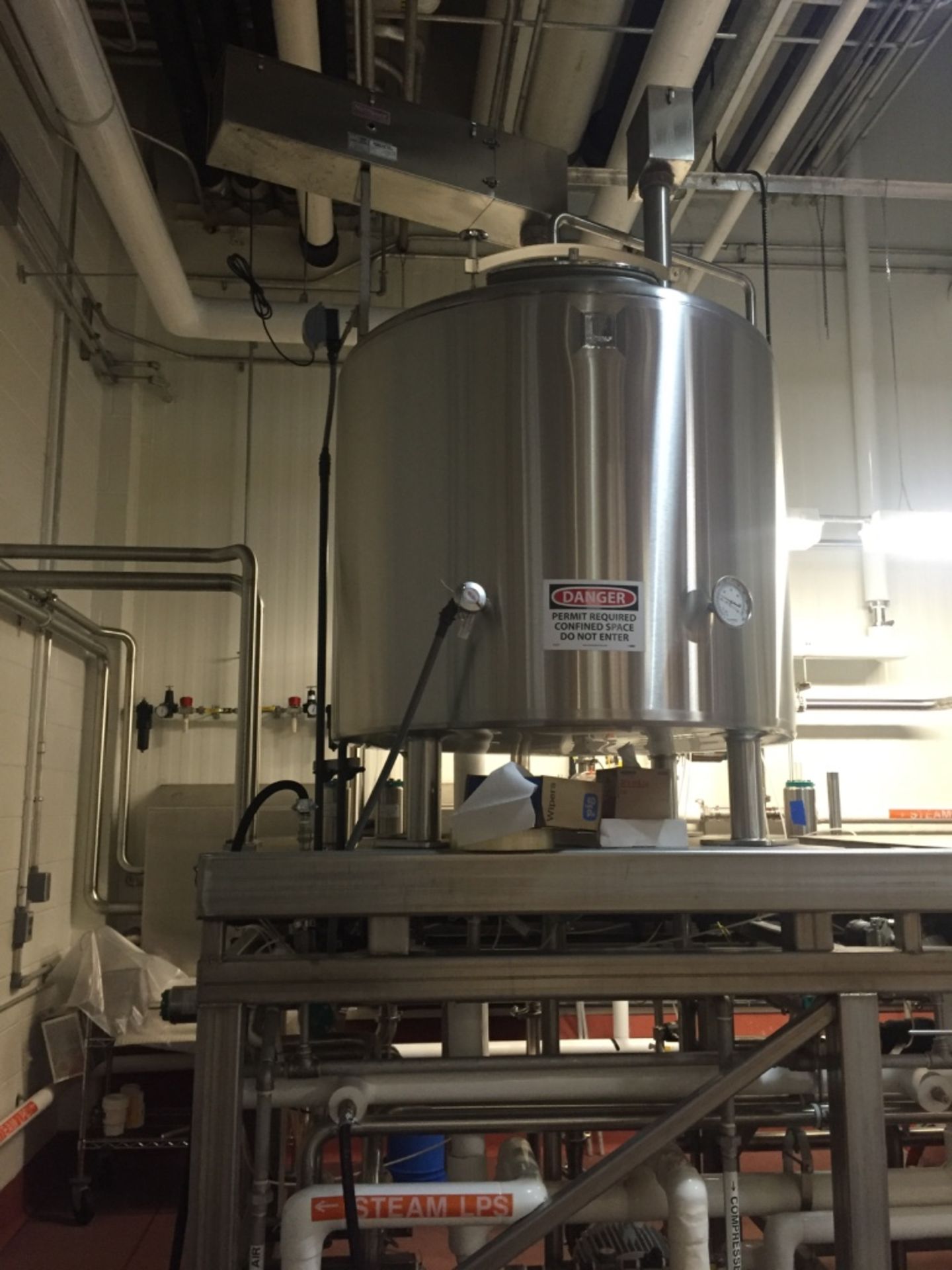 Unused Bulk Chocolate Unloading System includes Tote unloading system with 2 Waukesha 045U2 Pumps, - Image 2 of 8