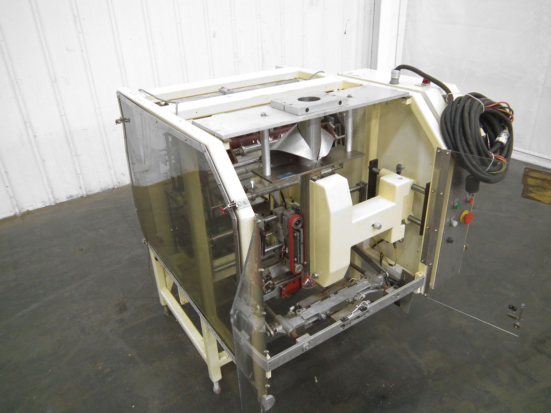 Hayssen Ultima VFFS w/Scale & Mezzanine (Rigging Fee - $495) - Image 20 of 25