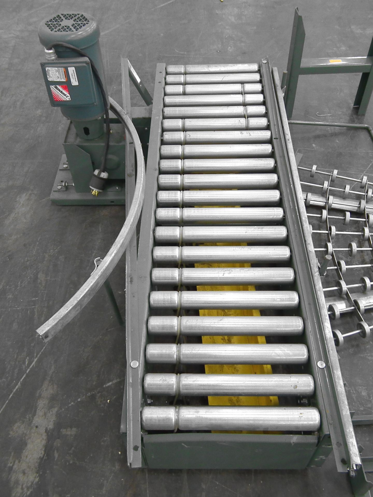 18 in Wide Hytrol Conveyor Line Shaft Motor Driven (Rigging Fee - $185) - Image 3 of 4