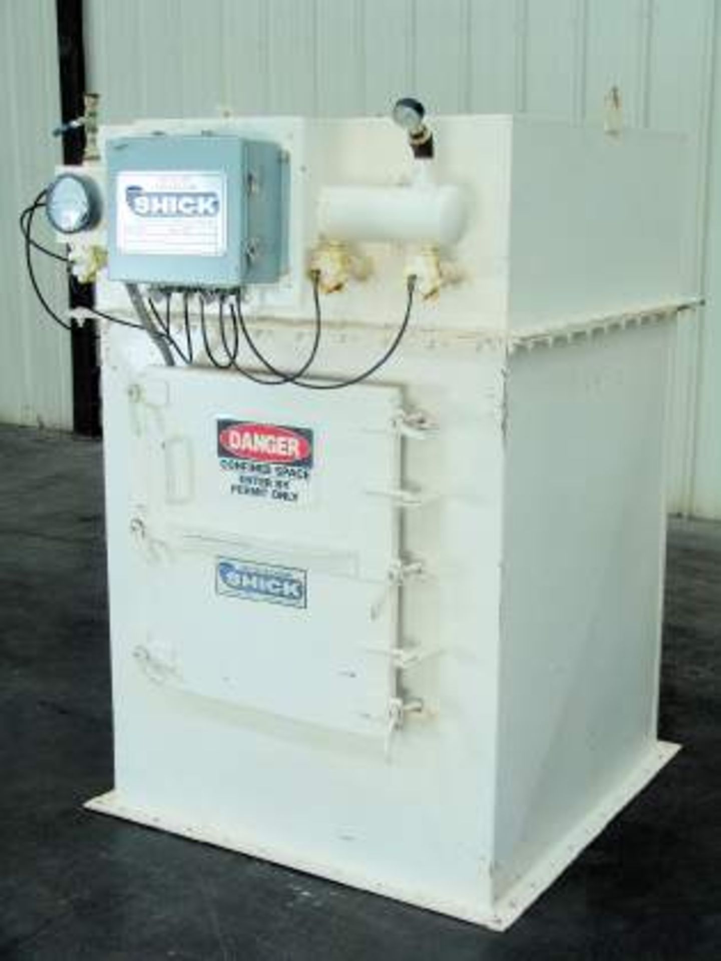 Shick 36AJ25 Top Loading Bin Dust Collector System (Rigging Fee - $220)