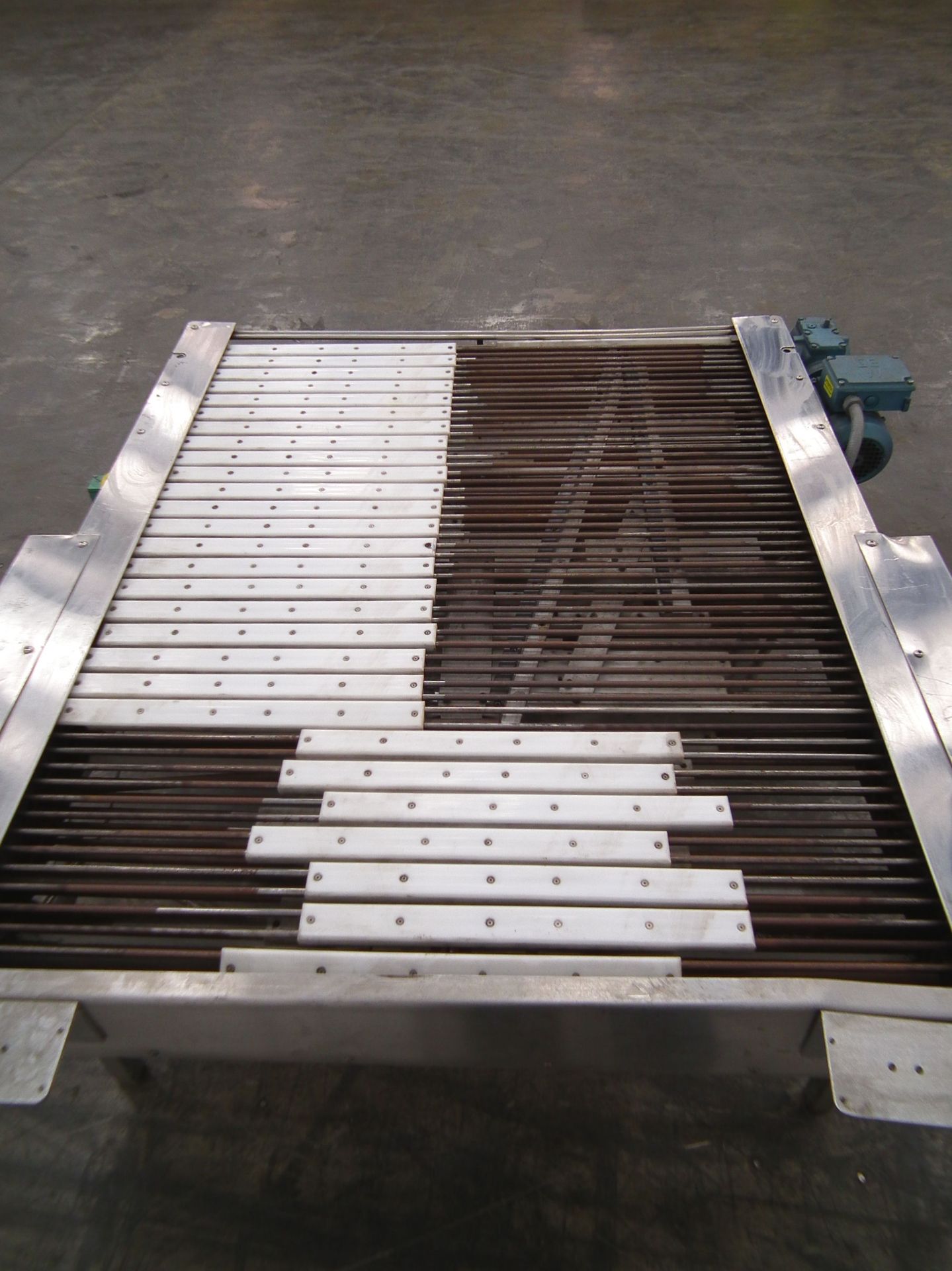 APV Platen Laner Conveyor with 13 in Platens (Rigging Fee - $215) - Image 7 of 7