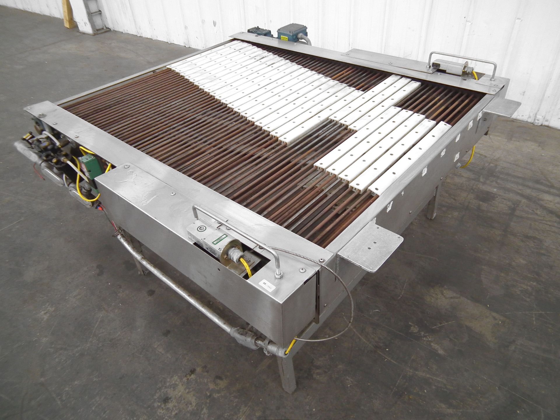 APV Case Switch Platen Laner Conveyor - 20 in Platen (Rigging Fee - $150) - Image 3 of 5