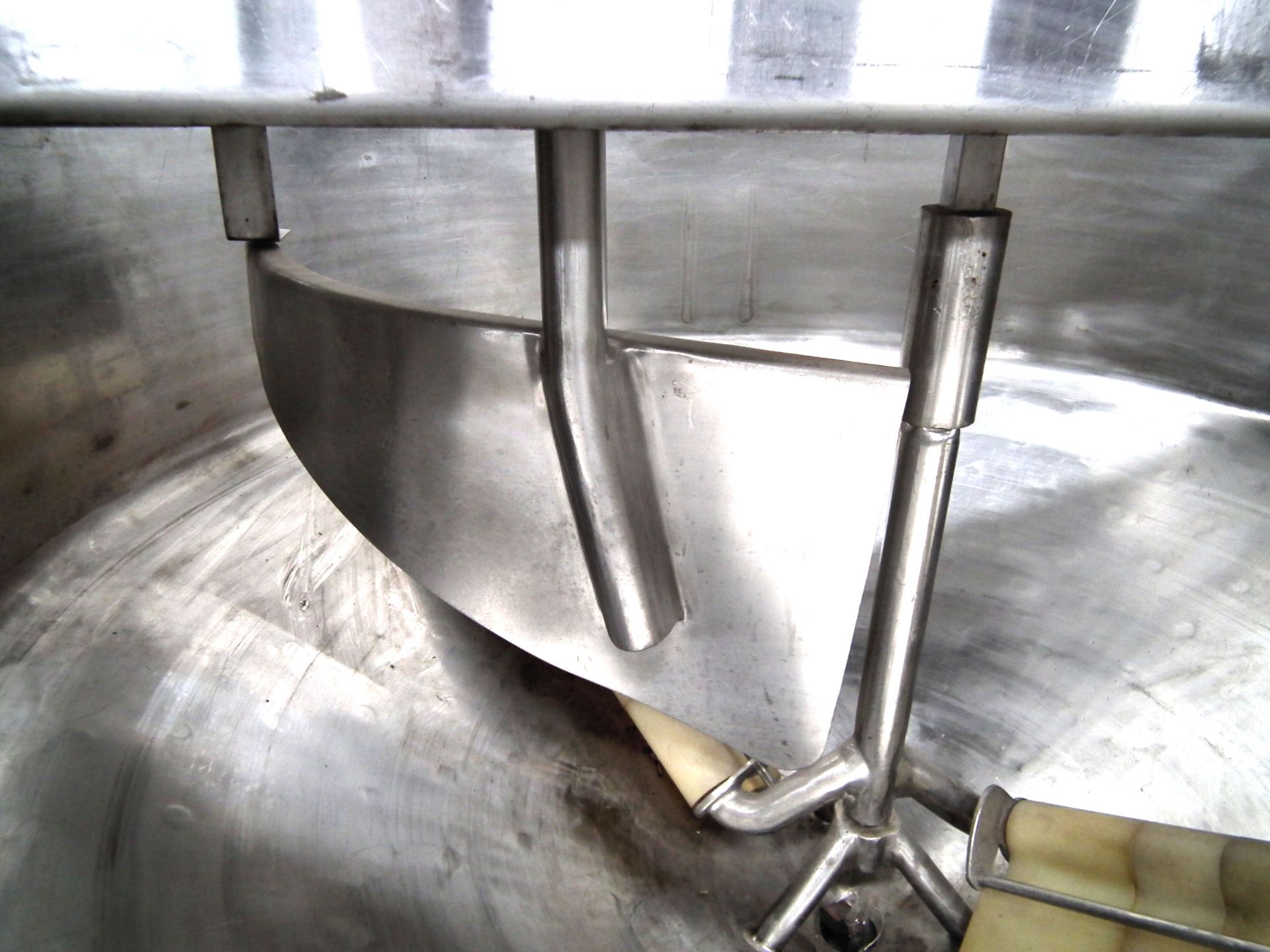120 Gallon Agitated Mix Tank Kettle (Rigging Fee - $185) - Image 7 of 12