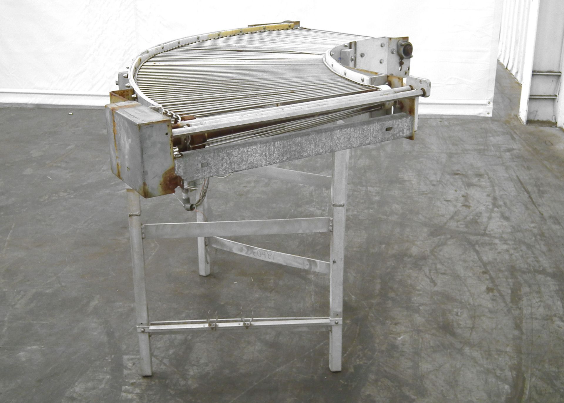 APV 90 Degree Motorized Wire Curve Conveyor (Rigging Fee - $135) - Image 2 of 5