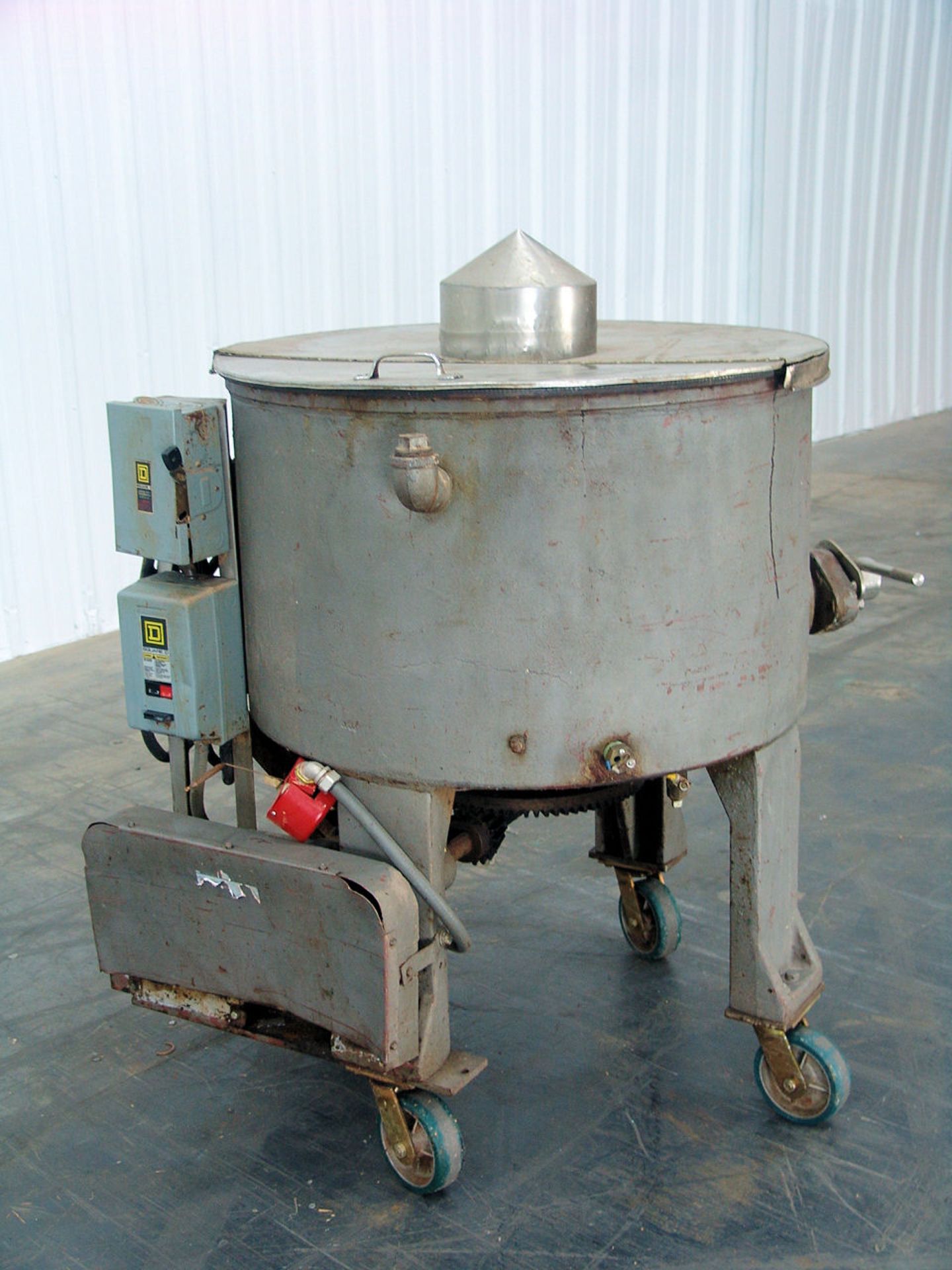 Union Standard Insulated Mixing Tank (Rigging Fee - $195) - Image 2 of 4