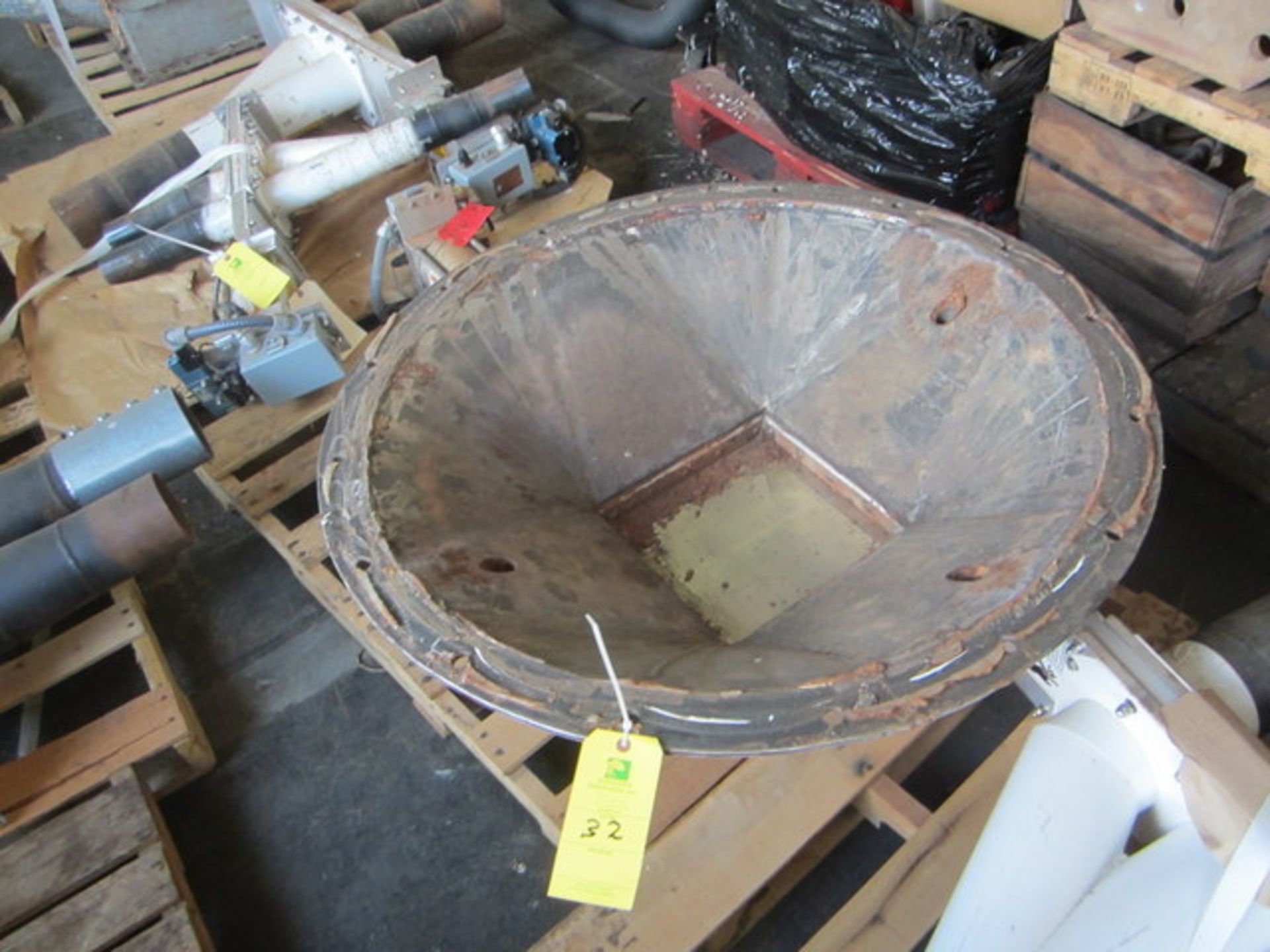 (Located in Lebanon, NJ) Plant Support - Tank Lid Component