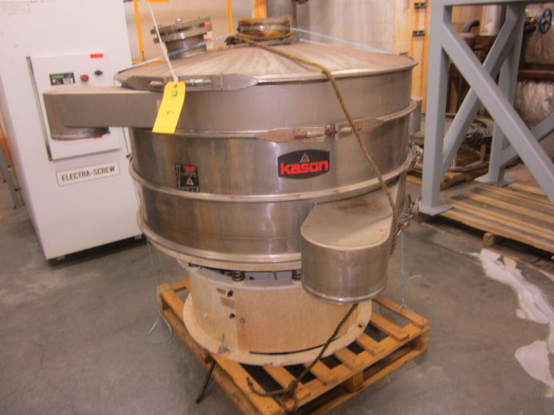 (Located in Decatur, IL) Kason Sifter with extra screens