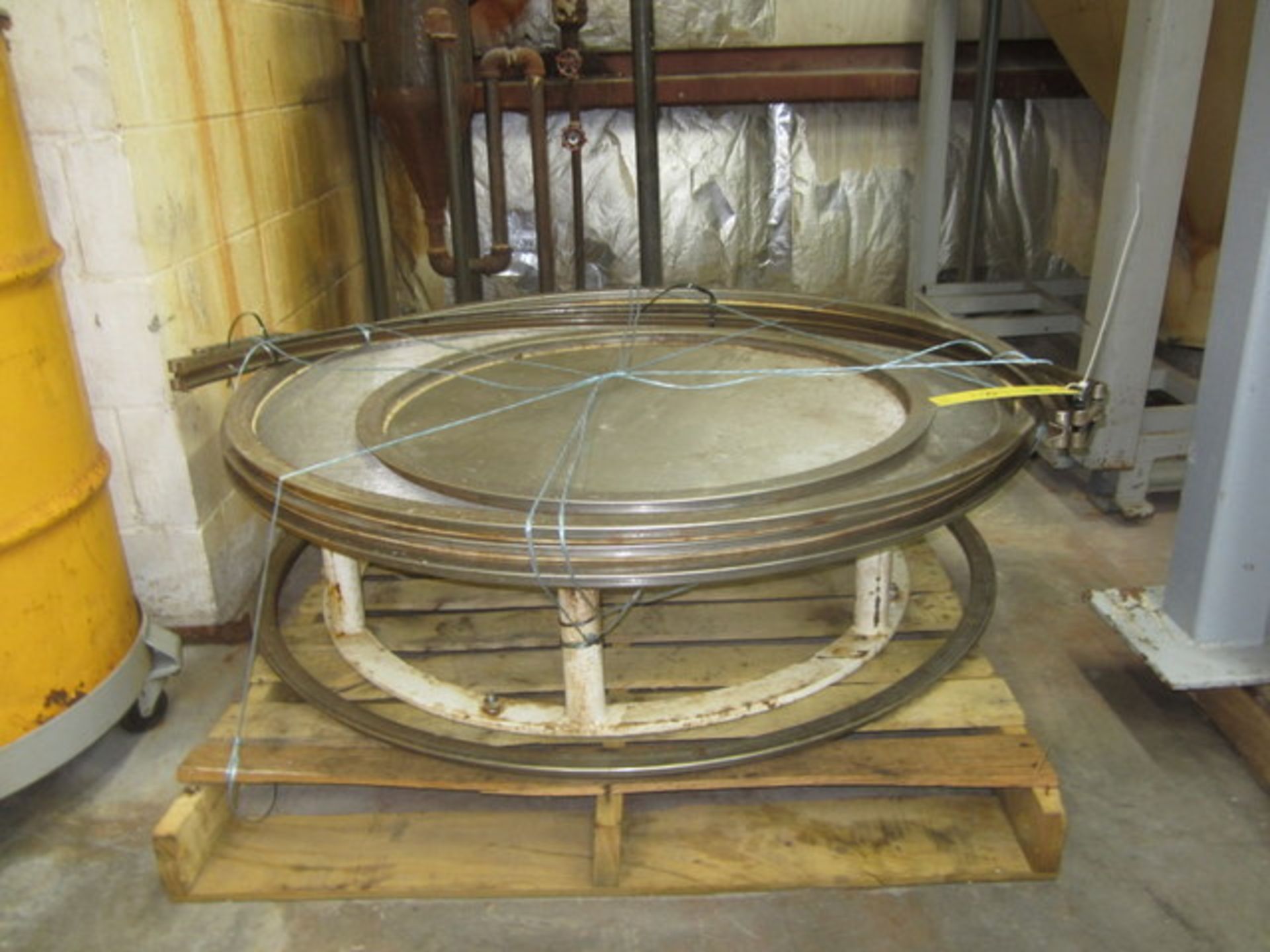 (Located in Decatur, IL) Kason Sifter with extra screens - Image 4 of 4