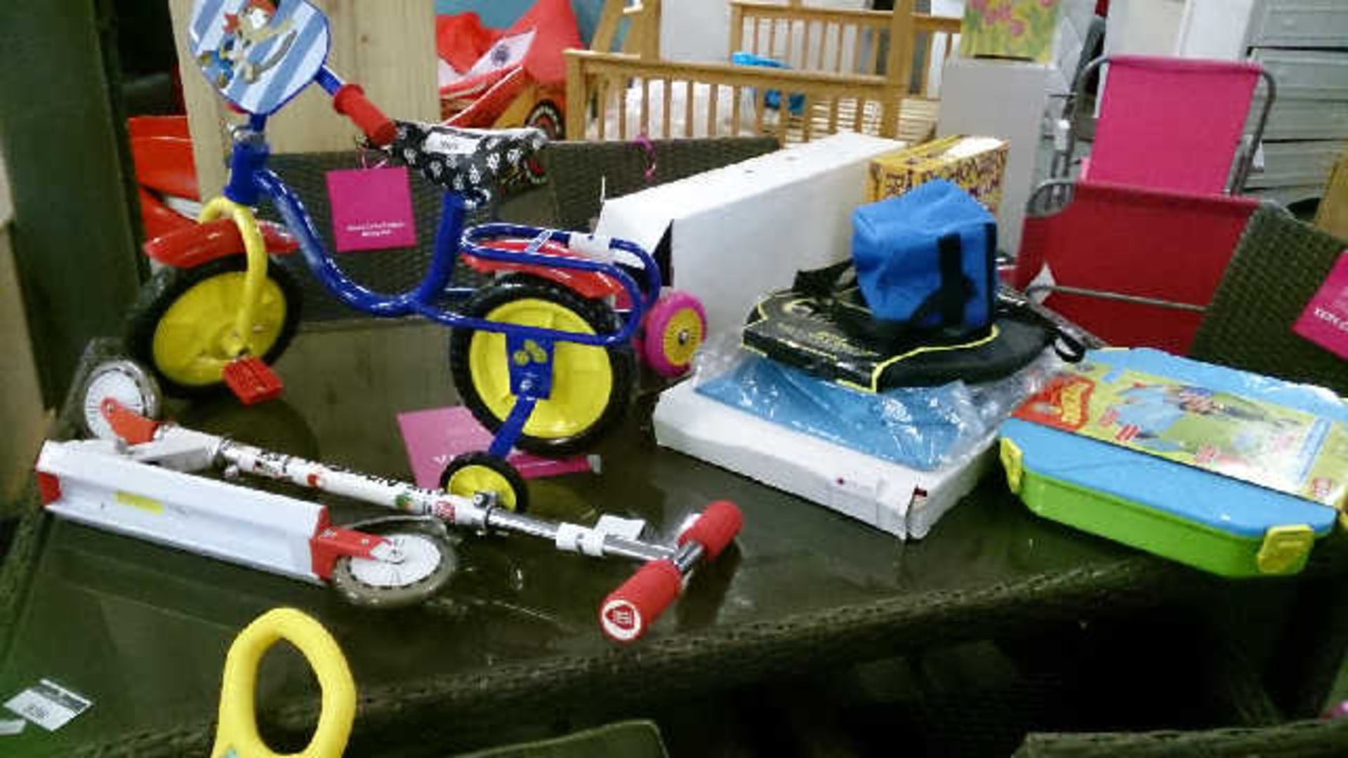 9 ASSORTED TOYS TO INCLUDE SWINGBALL, ONE DIRECTION SCOOTER, PIRATE BICYCLE, EVO SCOOTER, PICTI...