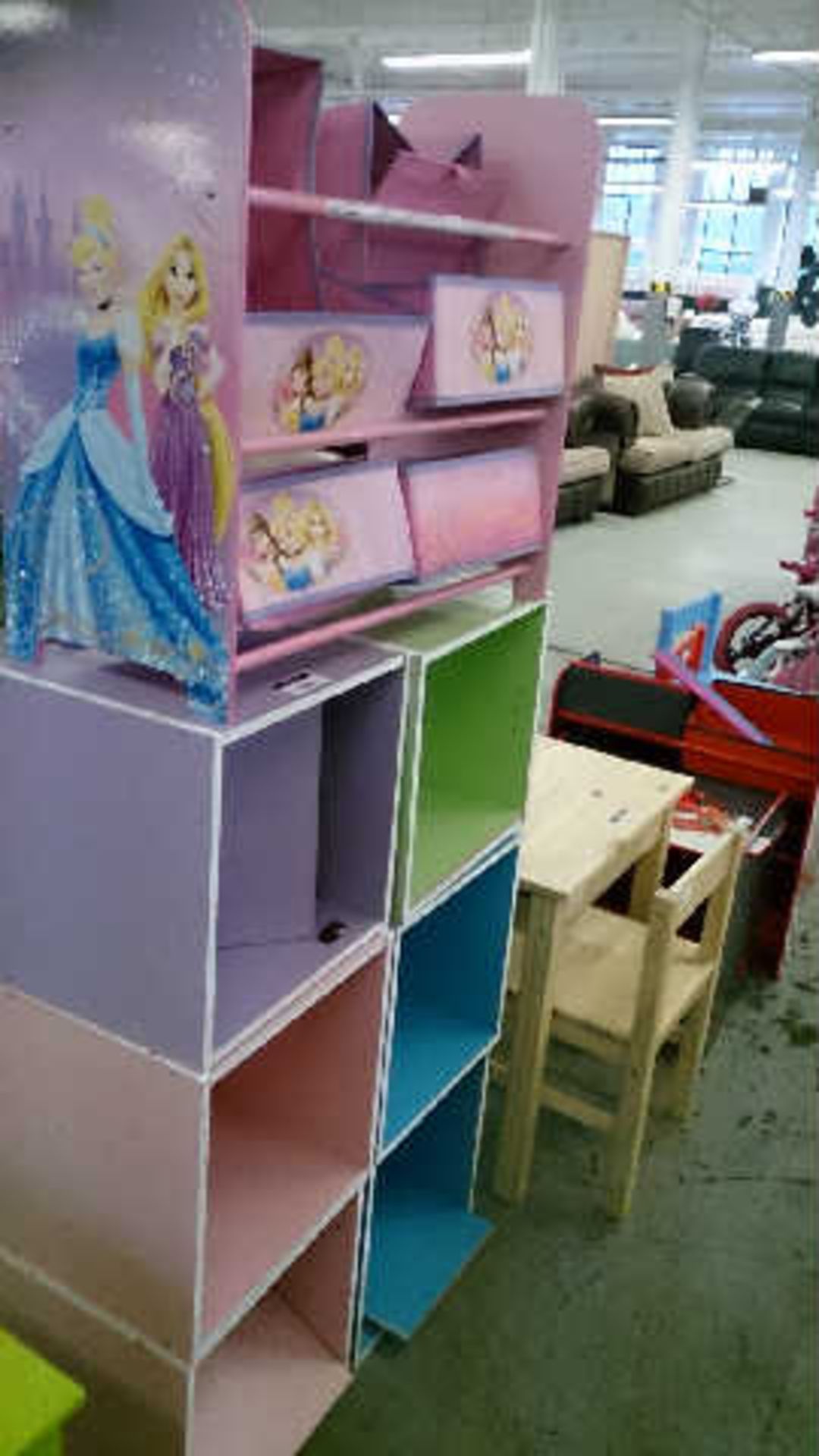 7 ASSORTED STORAGE ITEMS TO INCLUDE DISNEY PRINCESS AND 6 ASSORTED WOODEN STORAGE BOXES