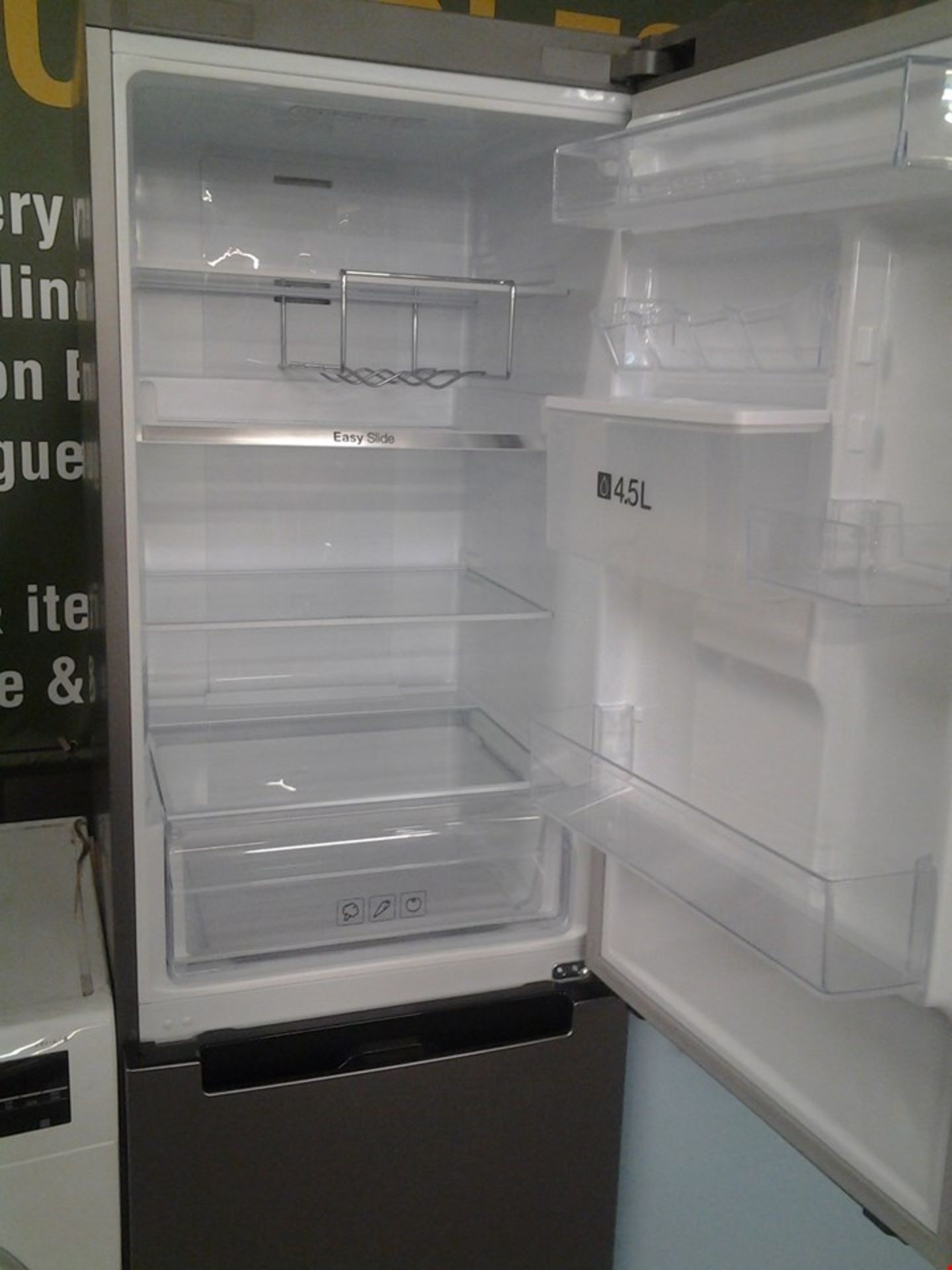 SAMSUNG SILVER FRIDGE FREEZER WITH WATER DISPENSER RB31FDRNDSA RRP Â£599.00 - Image 2 of 2