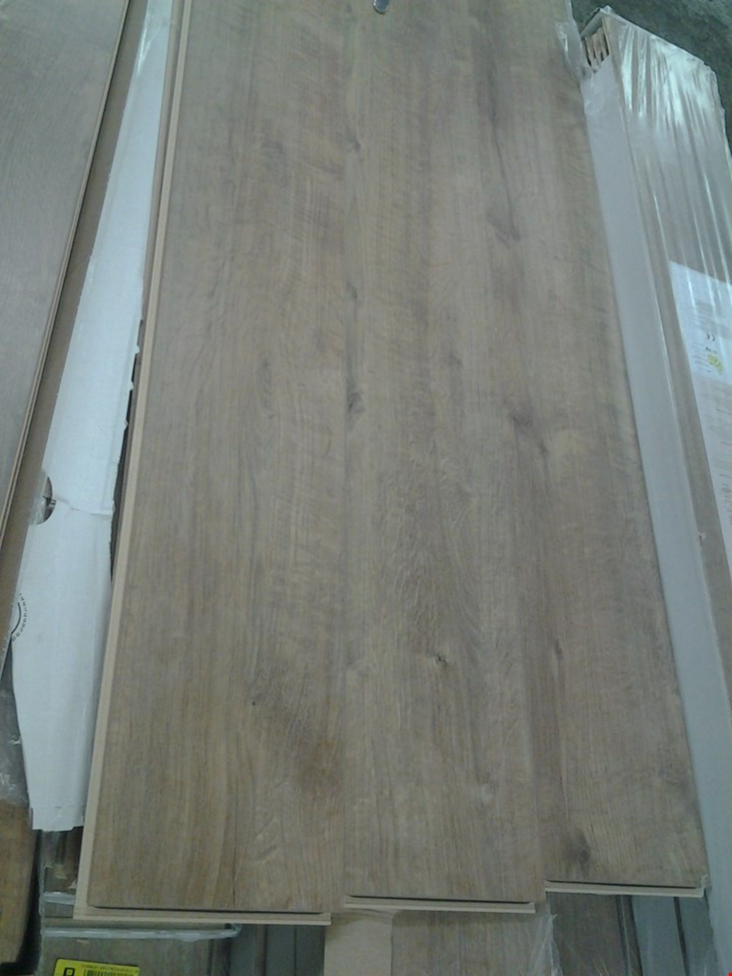 8 PACKS OF CONCERTINO KOLBERG OAK EFFECT LAMINATE FLOORING- EACH PACK CONTAINS APPROXIMATELY 1....