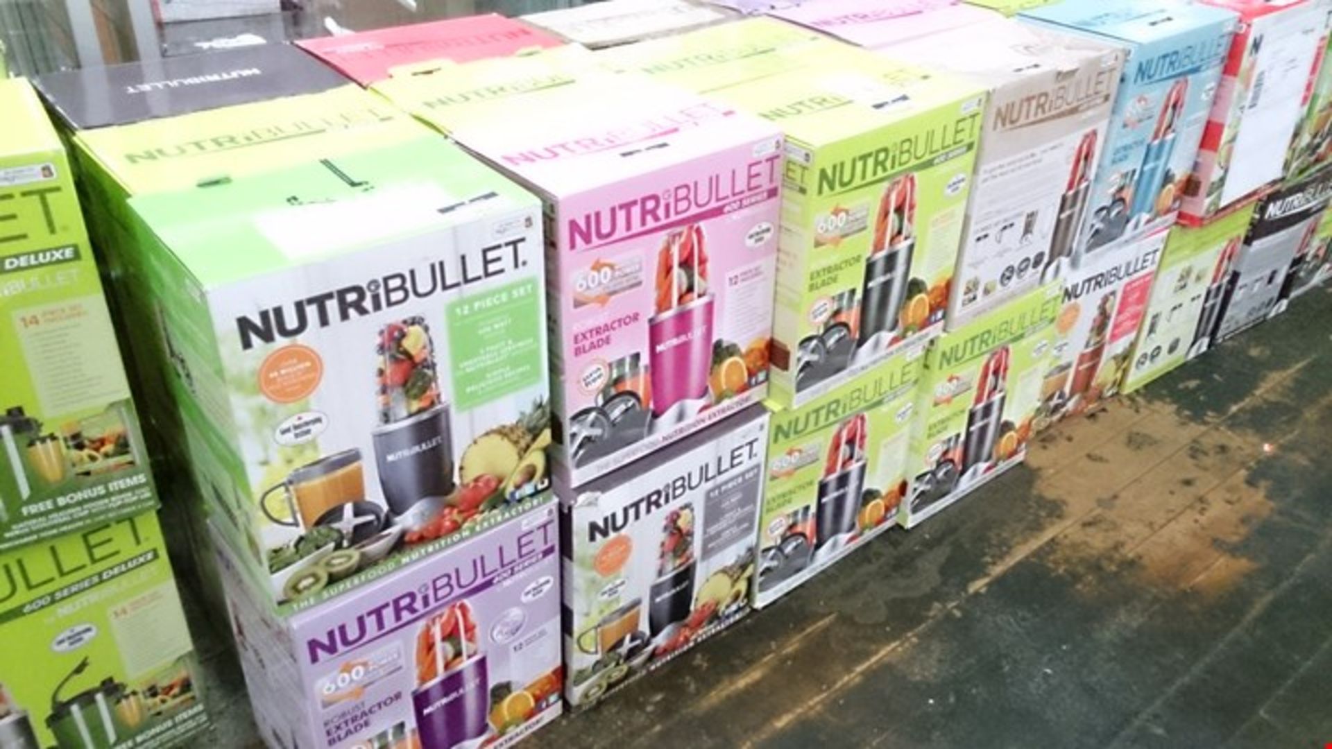 6 BOXED NUTRIBULLET NUTRITION EXTRACTORS WITH 600W MOTORS