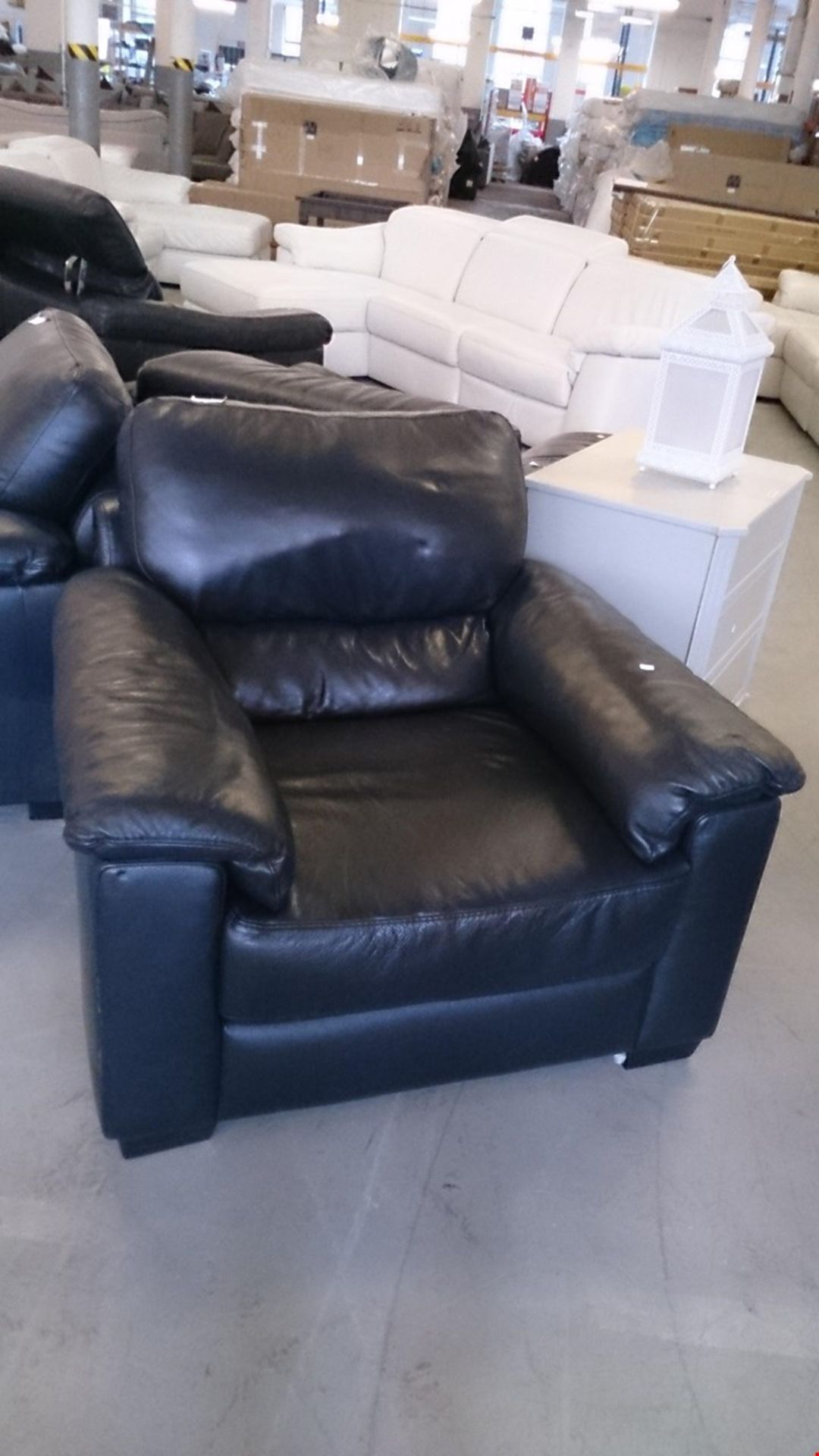 DESINGER ITALIAN LEATHER ARMCHAIR IN CHARCOAL BLACK LEATHER