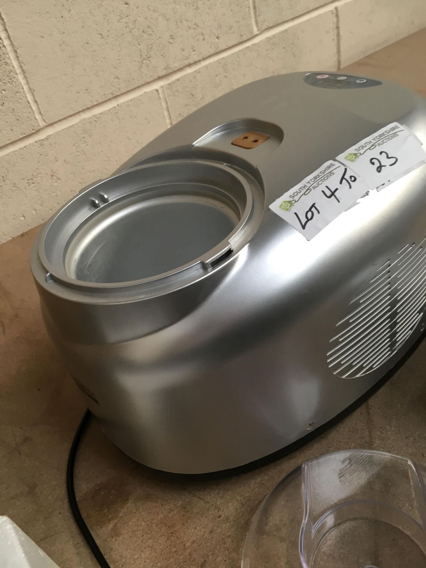 Ice Cream Maker Boxed By Ice Appliance RRP £159 - Image 3 of 4