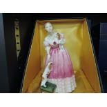 Royal Doulton 'queens of the Realm' Queen Victoria HN3125