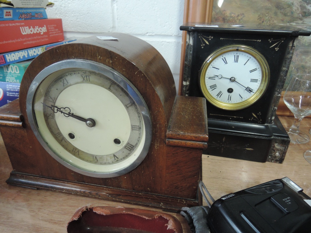 A marble mantle clock and a mid-20th century mantle clock