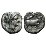 Campania, Neapolis, c. 300-275 BC. AR Didrachm (19mm, 6.90g, 12h). Head of nymph r.; grape bunch