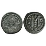 Justinian I (527-565). Æ 40 Nummi (33mm, 20.03g, 6h). Nicomedia, year 18 (544/5). Helmeted and