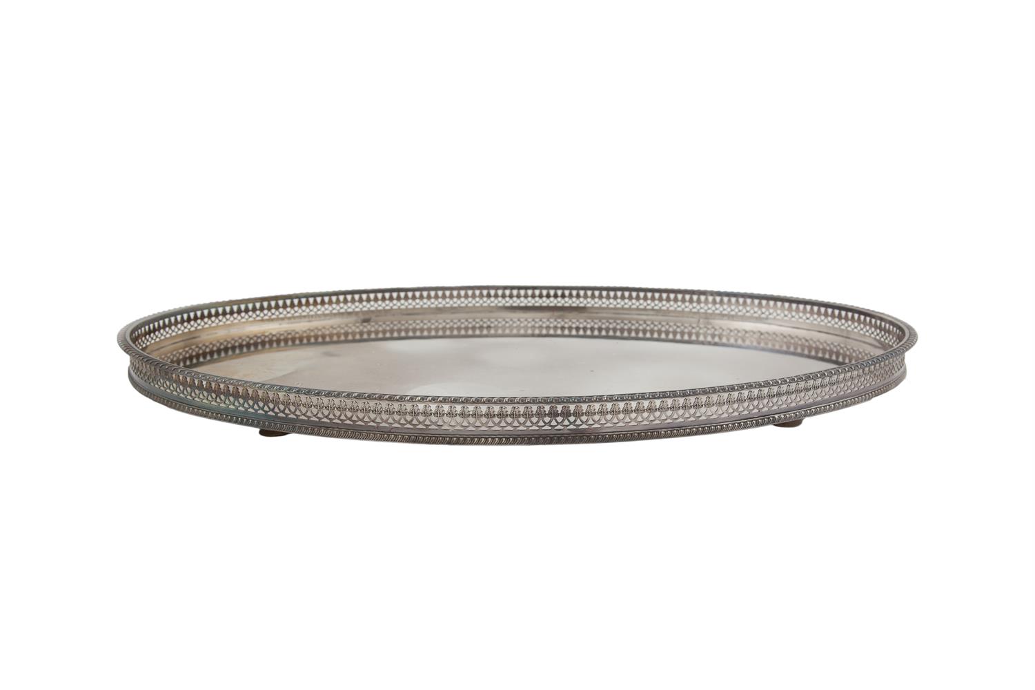 A LARGE SHEFFIELD SILVER PLATED OVAL SERVING TRAY, with low raised pierced gallery rail with gadroon - Image 2 of 2