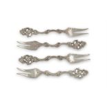 A SET OF FOUR MODERN IRISH OYSTER FORKS, Dublin 1966, mark of Alwright & Marshall, in the Louis
