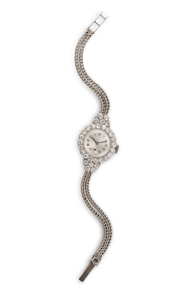 A LADY'S GOLD AND DIAMOND-SET COCKTAIL WATCH17-jewel manual wind movement, with circular dial with - Bild 2 aus 2