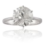 A DIAMOND SINGLE-STONE RINGThe round brilliant-cut diamond, weighing approximately 3.50cts, set