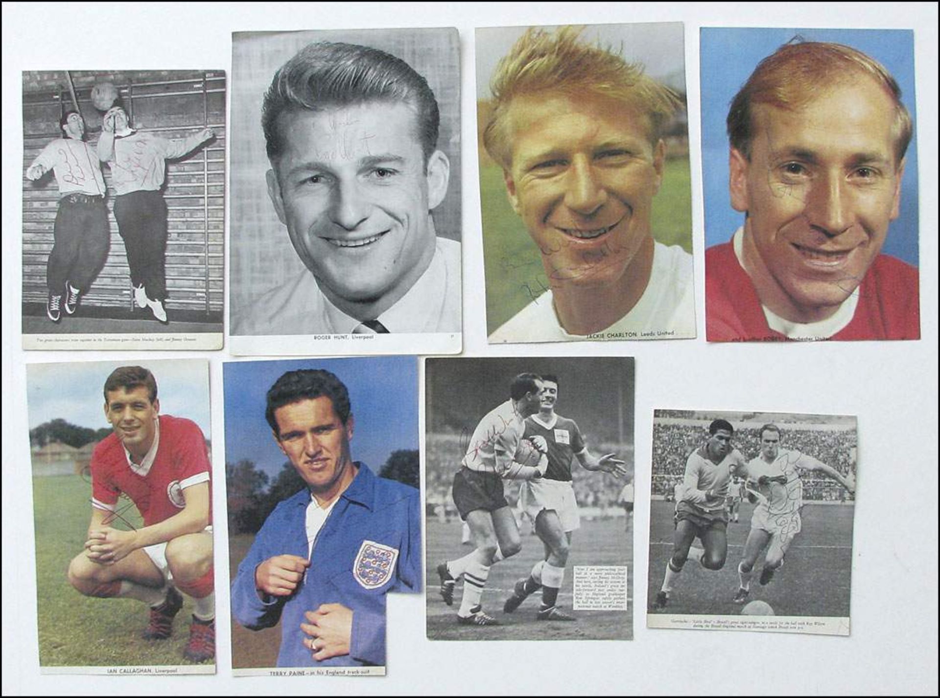 World Cup 1966. Collection of England Autographs - 8 various magazinfotos signed individually by Ray