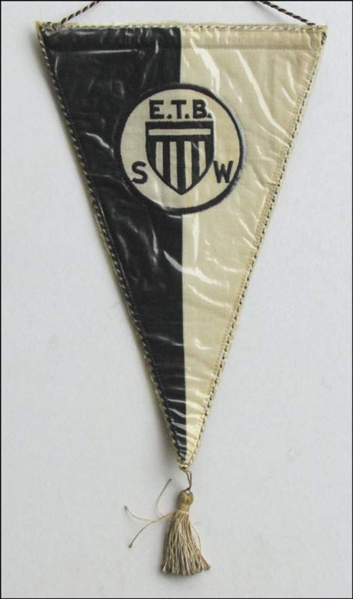 German Match Pennant. Black-White Essen 1950 -  Essen,SW - Wimpel - Zweifarbiger Spielwimpel E.T.B.