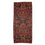 Importante Kilim de origen Qarabajh Medidas: 400 x 185 cms. Start Price: €1000