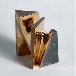 LORENZO FRECHILLA (Valladolid, 1927 - Madrid, 1990) S.T Bronce. 13 x 10 x 8,5 cms. Firmado y