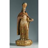 “Obispo” Escuela Castellana, S. XVII. Altura: 78 cms. Madera tallada, policromada, estofada y