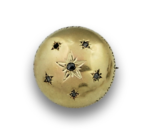 Broche de ffs s XIX semiesfera con estrellas de diamantes. En oro de 18K. Diámetro:2,2 cms. Start