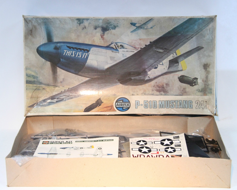 An Airfix Super Kit series 14 model aeroplane “North American P-51D Mustang”, boxed, un-assembled.