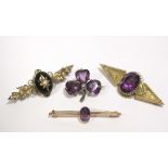 A late Victorian 15ct gold lozenge-shaped brooch set oval amethyst; a 15ct gold brooch set seed