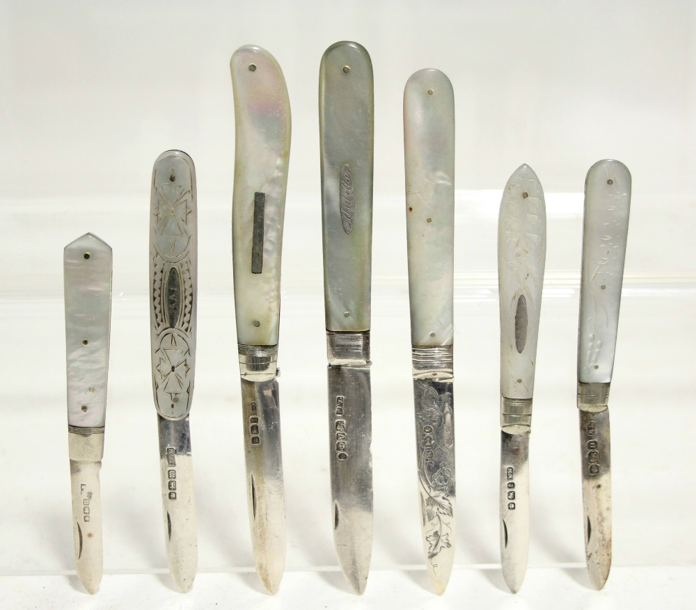 Seven various other pocket fruit knives, each with folding silver blade & with mother-of-pearl sides