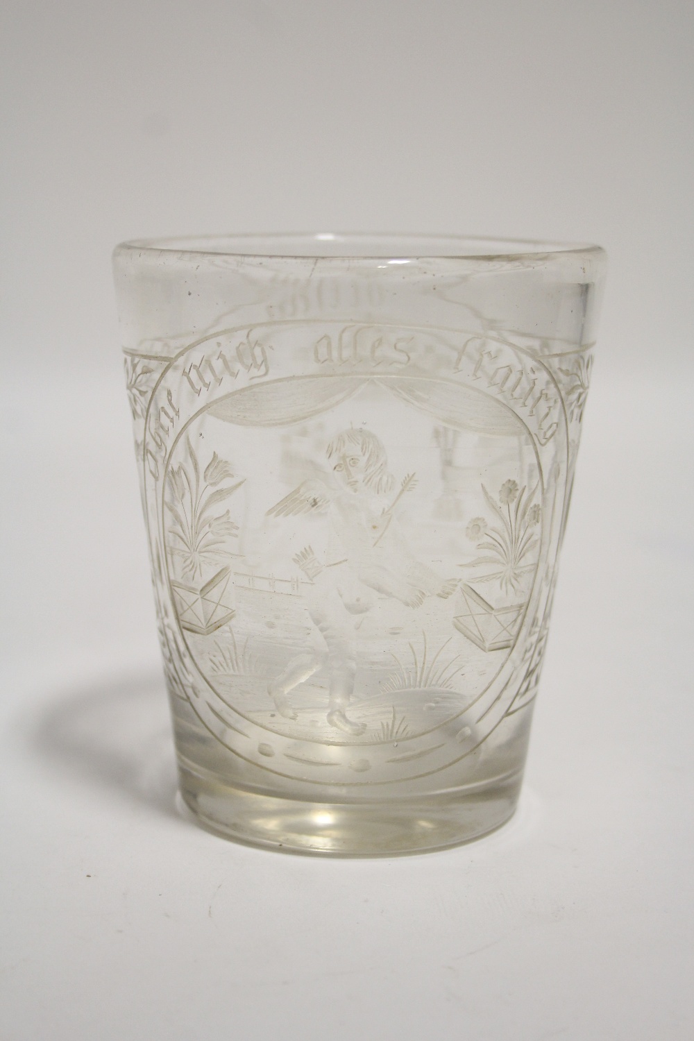 AN 18th Century GERMAN GLASS FUNNEL-SHAPED BEAKER with intaglio engraved heraldic device to one side - Image 6 of 10