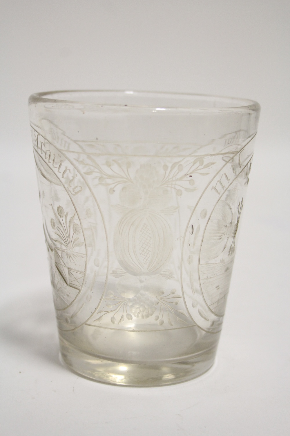 AN 18th Century GERMAN GLASS FUNNEL-SHAPED BEAKER with intaglio engraved heraldic device to one side - Image 8 of 10