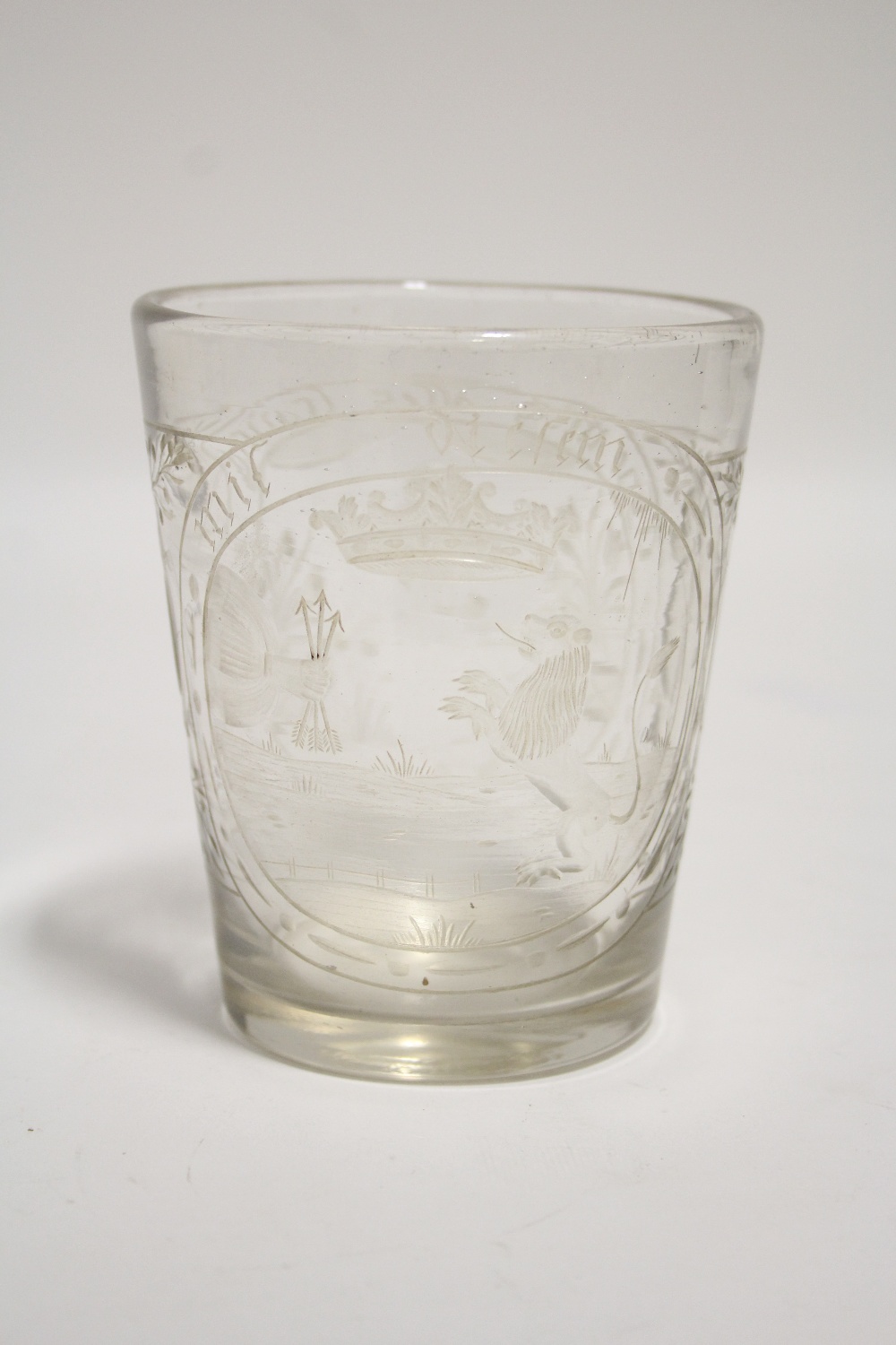 AN 18th Century GERMAN GLASS FUNNEL-SHAPED BEAKER with intaglio engraved heraldic device to one side - Image 4 of 10