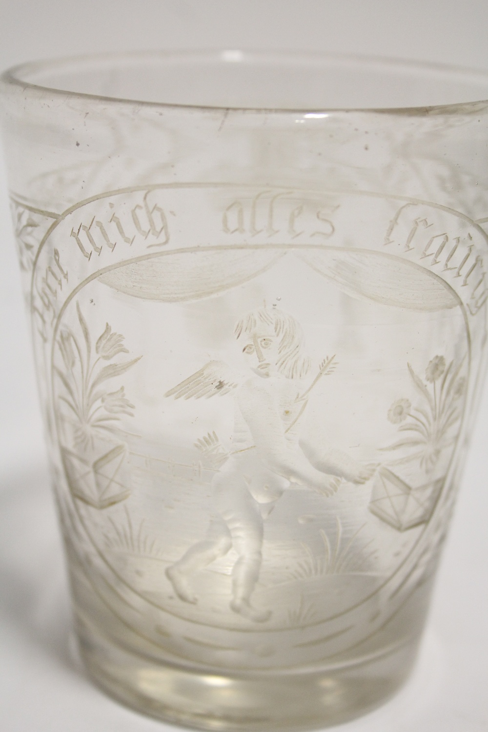 AN 18th Century GERMAN GLASS FUNNEL-SHAPED BEAKER with intaglio engraved heraldic device to one side - Image 7 of 10